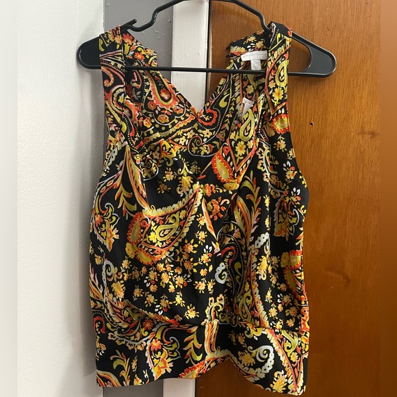 🧚🏽♂️New York & Company- V-neck pattern summer blouse🧚🏽♂️ - Picture 1 of 6